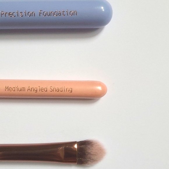 Luxie Makeup Brushes | Dreamcatcher and Rose Gold Collections | NEW, NEVER USED - Picture 6 of 6